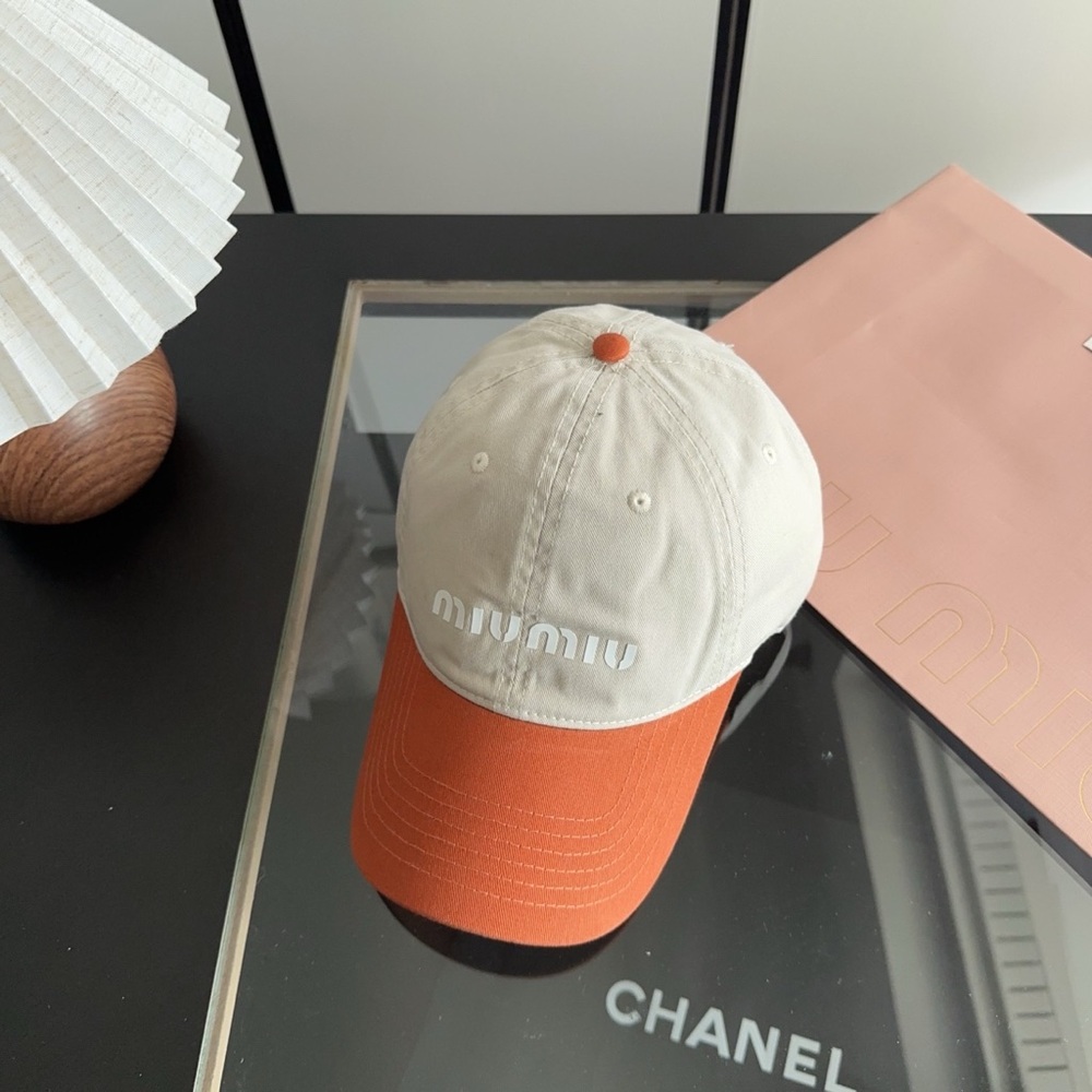 Miu Miu orange baseball cap for sun protection - Picture 4 of 4